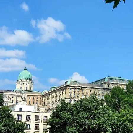 Design Apartmant Next To Buda Castle * Budapest